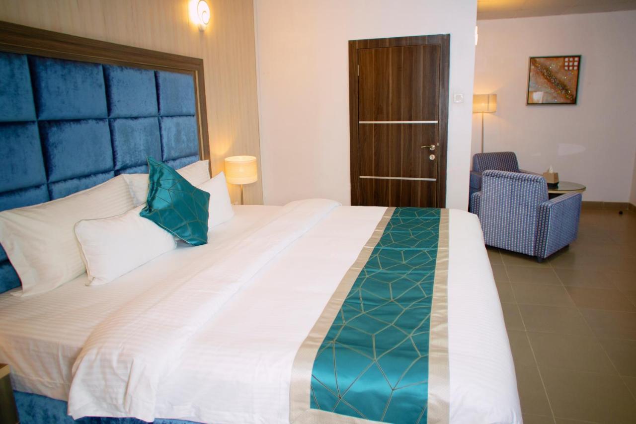 Riviera Suites 라고스 외부 사진