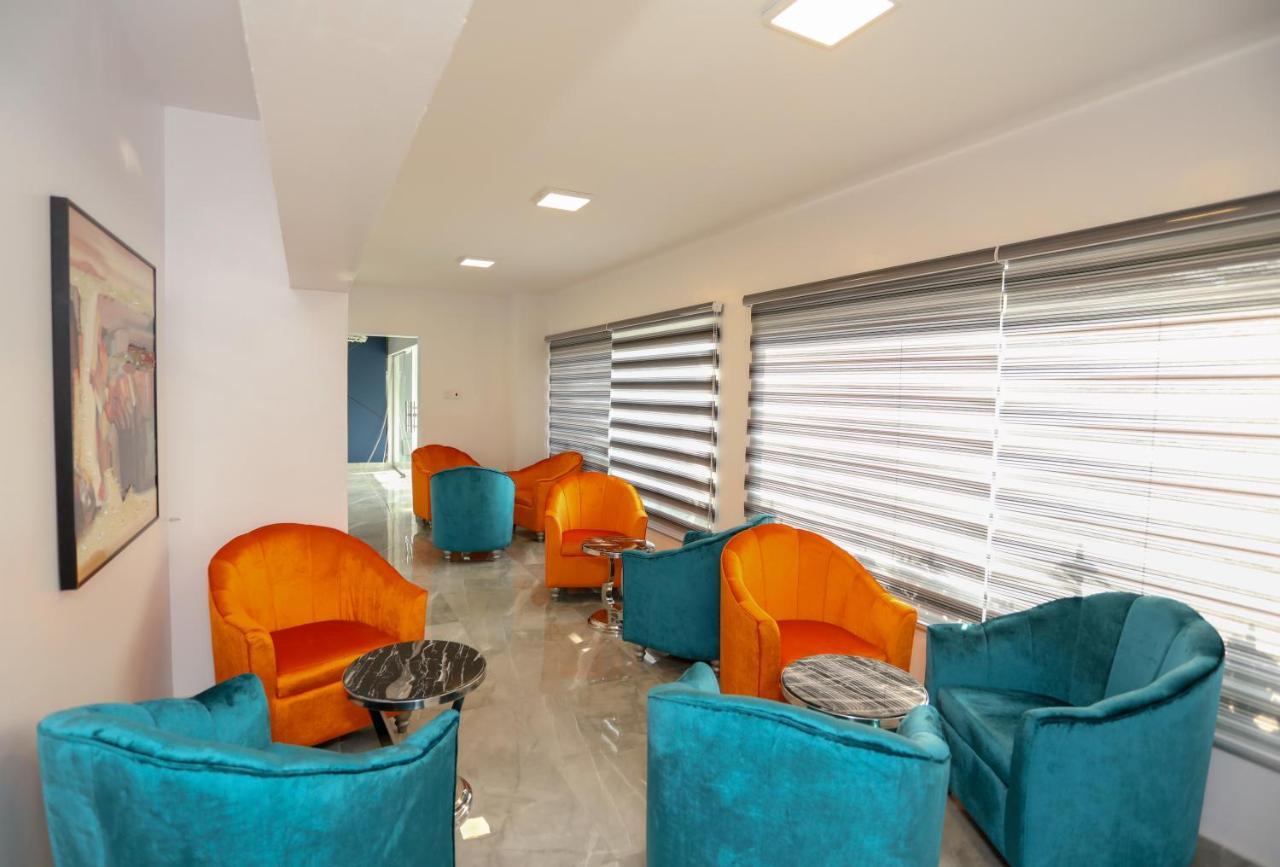 Riviera Suites 라고스 외부 사진