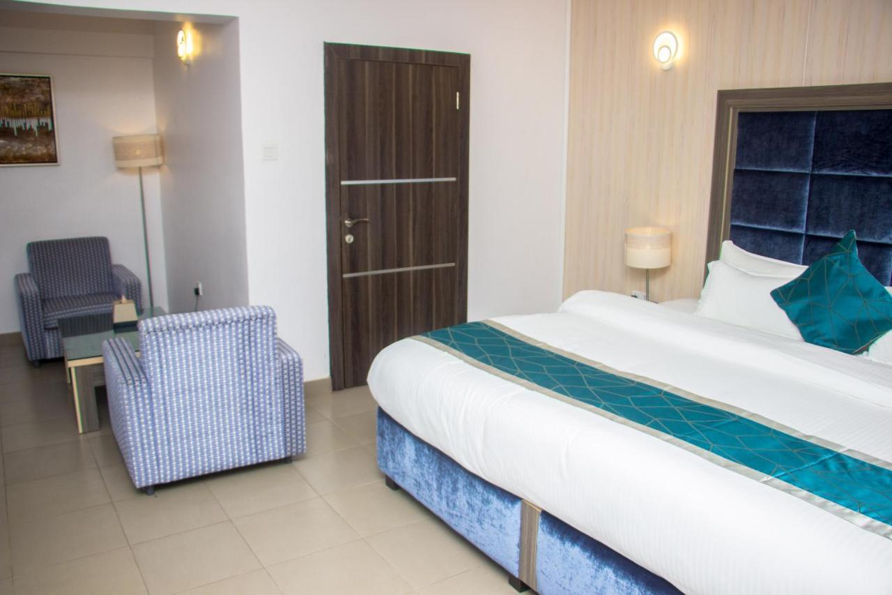 Riviera Suites 라고스 외부 사진
