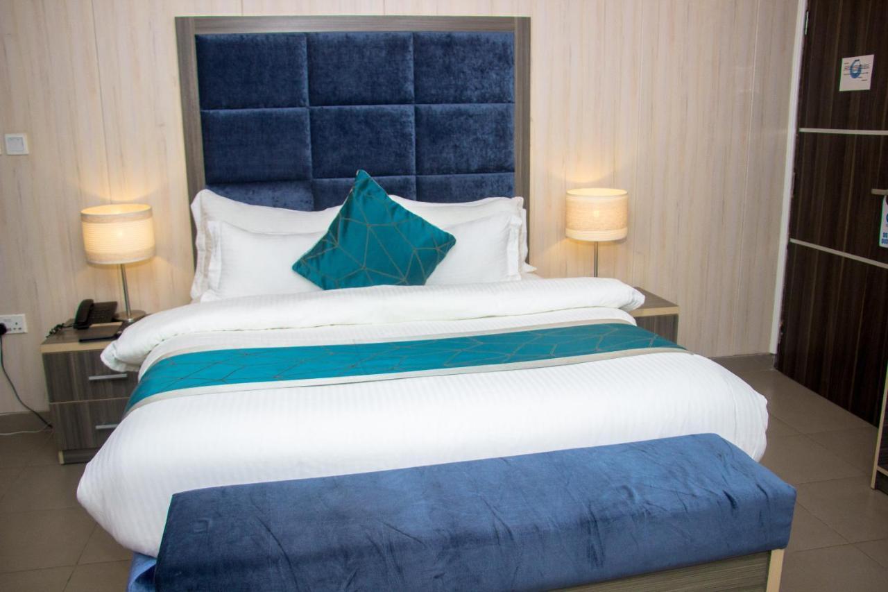 Riviera Suites 라고스 외부 사진